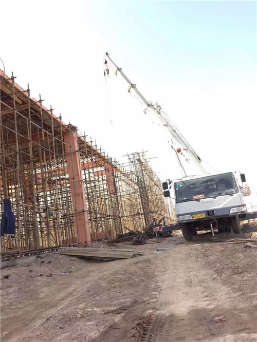 城步吊车作业的安全注意事项有哪些？