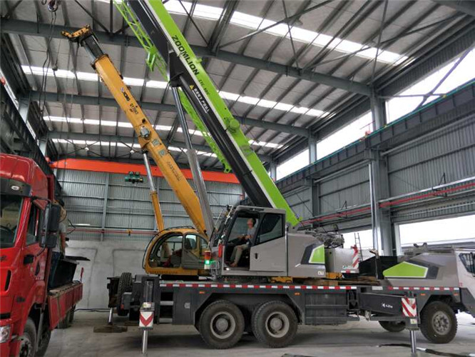 城步高空车出租需要注意哪些安全事项？